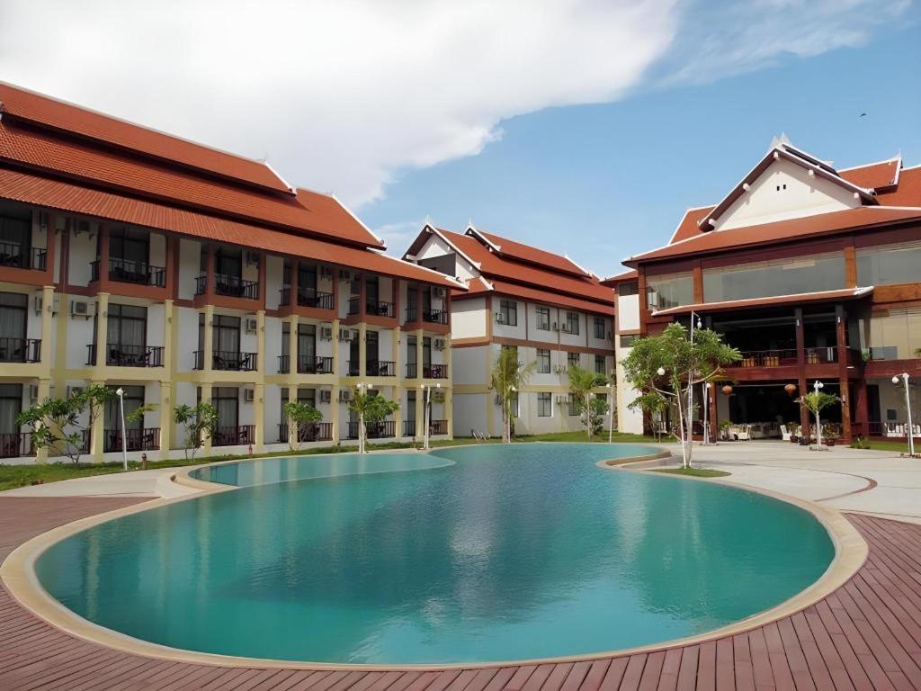 Xishuangbanna Hotel Managed By Xandria Hotel Luang Prabang Exterior photo