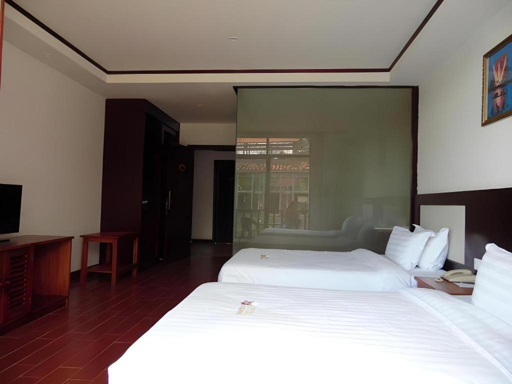 Xishuangbanna Hotel Managed By Xandria Hotel Luang Prabang Exterior photo