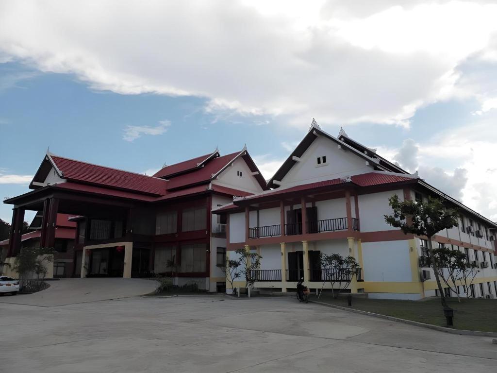 Xishuangbanna Hotel Managed By Xandria Hotel Luang Prabang Exterior photo