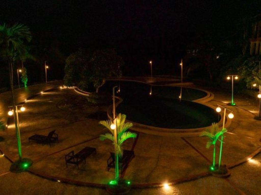 Xishuangbanna Hotel Managed By Xandria Hotel Luang Prabang Exterior photo